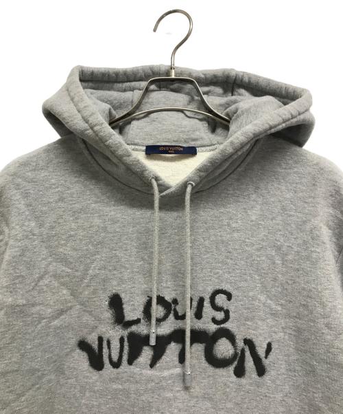 LOUIS VUITTON（ルイ ヴィトン）LOUIS VUITTON (ルイ ヴィトン) ネオンワーキングマンプルオーバーパーカー グレー サイズ:Mの古着・服飾アイテム