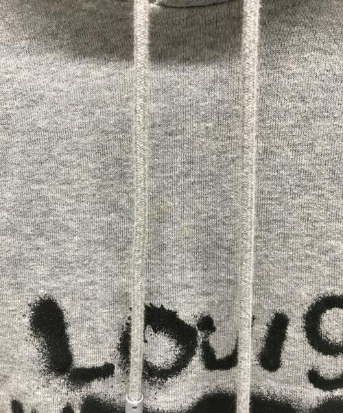 LOUIS VUITTON（ルイ ヴィトン）LOUIS VUITTON (ルイ ヴィトン) ネオンワーキングマンプルオーバーパーカー グレー サイズ:Mの古着・服飾アイテム
