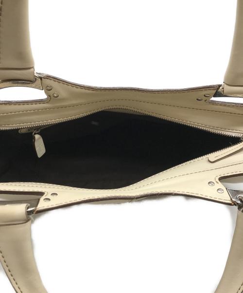 TOD'S（トッズ）TOD'S (トッズ) ハンドバッグ ホワイトの古着・服飾アイテム