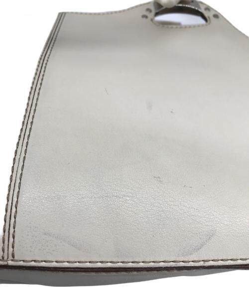 TOD'S（トッズ）TOD'S (トッズ) ハンドバッグ ホワイトの古着・服飾アイテム