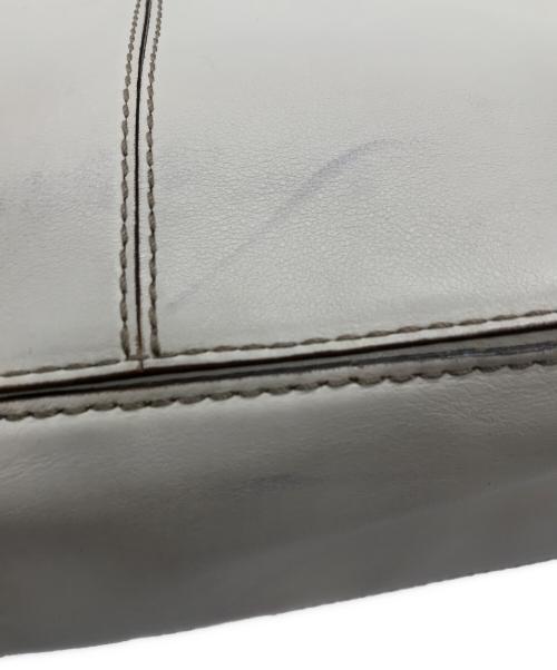 TOD'S（トッズ）TOD'S (トッズ) ハンドバッグ ホワイトの古着・服飾アイテム