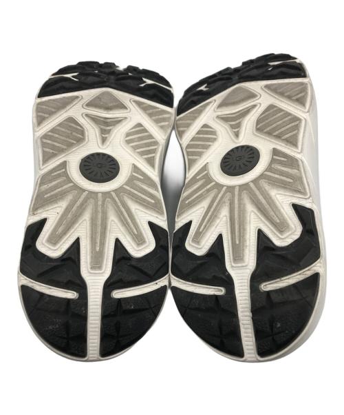 UGG（アグ）UGG (アグ) スニーカー ベージュ サイズ:24の古着・服飾アイテム