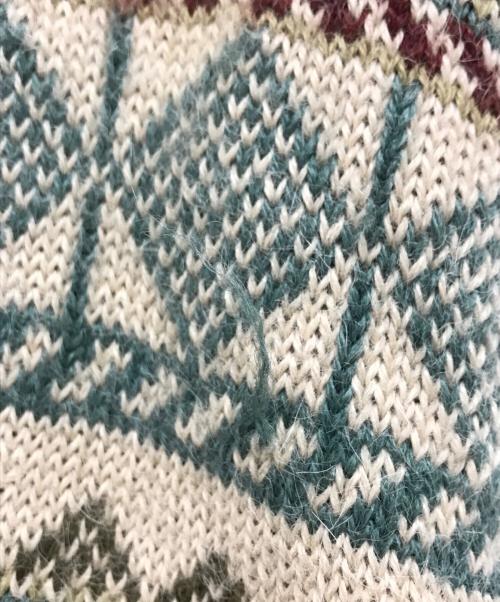 KARL HELMUT（カールヘルム）Karl Helmut (カールヘルム) 総柄アルパカニット ベージュ サイズ:ーの古着・服飾アイテム