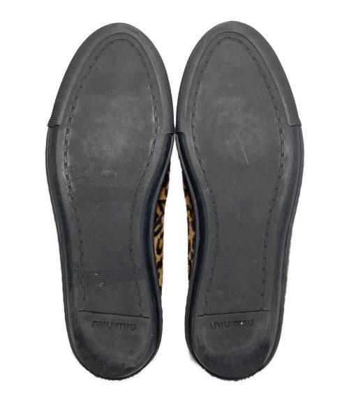 MIU MIU（ミュウミュウ）MIU MIU (ミュウミュウ) ハラコスニーカー ベージュ サイズ:35の古着・服飾アイテム