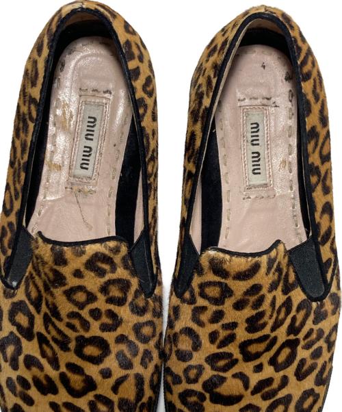 MIU MIU（ミュウミュウ）MIU MIU (ミュウミュウ) ハラコスニーカー ベージュ サイズ:35の古着・服飾アイテム