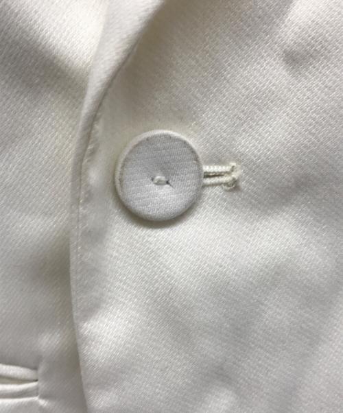 FRAY ID（フレイ アイディー）FRAY ID (フレイ アイディー) ピークドラペルスリーブレスジャケット ホワイトの古着・服飾アイテム