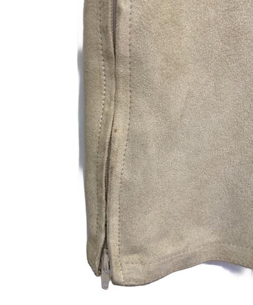 Yves Saint Laurent（イヴサンローラン）Yves Saint Laurent (イヴサンローラン) ゴートスウェードノースリーブブラウス ベージュ サイズ:38の古着・服飾アイテム