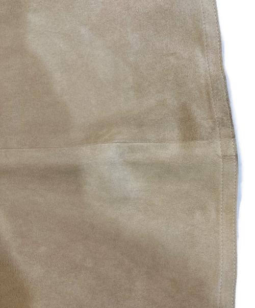 Yves Saint Laurent（イヴサンローラン）Yves Saint Laurent (イヴサンローラン) ゴートスウェードノースリーブブラウス ベージュ サイズ:38の古着・服飾アイテム