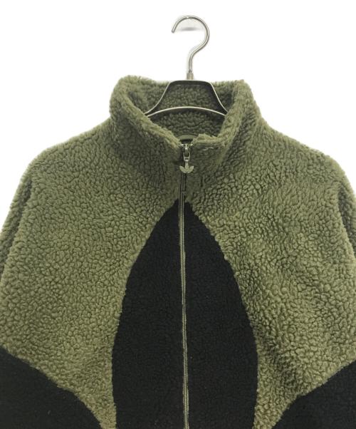 adidas Originals（アディダスオリジナル）adidas originals (アディダスオリジナル) シェルパジャケット カーキの古着・服飾アイテム