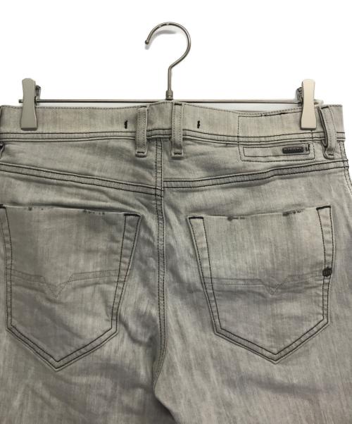 DIESEL（ディーゼル）DIESEL (ディーゼル) デニムパンツ グレー サイズ:W29の古着・服飾アイテム
