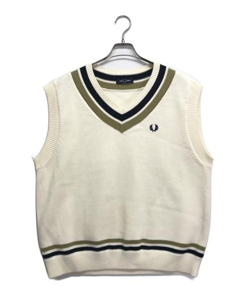 FRED PERRY（フレッドペリー）FRED PERRY (フレッドペリー) ニットベスト ホワイト サイズ:Mの古着・服飾アイテム