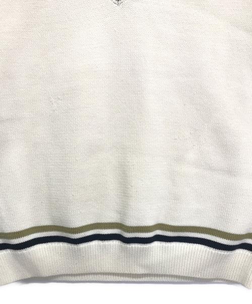 FRED PERRY（フレッドペリー）FRED PERRY (フレッドペリー) ニットベスト ホワイト サイズ:Mの古着・服飾アイテム