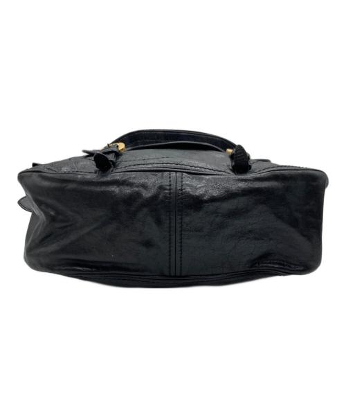 ALEXANDER McQUEEN（アレキサンダーマックイーン）ALEXANDER McQUEEN (アレキサンダーマックイーン) レザーショルダーバッグ ブラックの古着・服飾アイテム