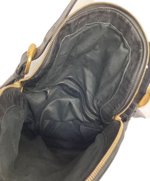 ALEXANDER McQUEEN（アレキサンダーマックイーン）ALEXANDER McQUEEN (アレキサンダーマックイーン) レザーショルダーバッグ ブラックの古着・服飾アイテム