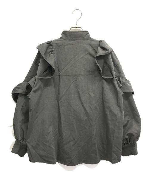 1% SHUHEI OGAWA（イチパーセント シュウヘイオガワ）1% SHUHEI OGAWA (イチパーセント シュウヘイオガワ) フリルブラウスシャツ グレー サイズ:2の古着・服飾アイテム