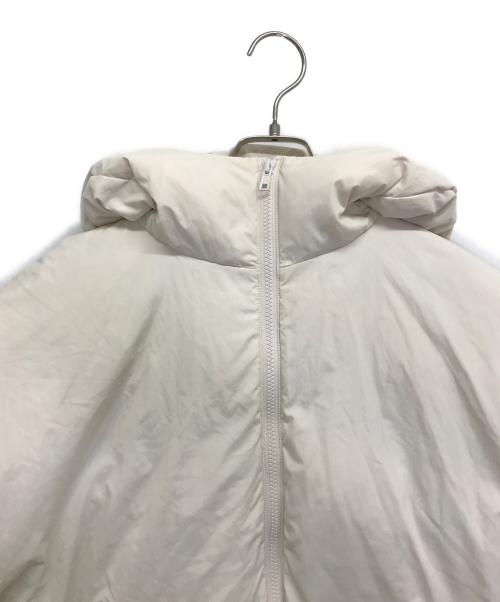 Mila Owen（ミラオーウェン）Mila Owen (ミラオーウェン) サスティナブルサイドリボンダウンポンチョ ベージュ サイズ:Fの古着・服飾アイテム