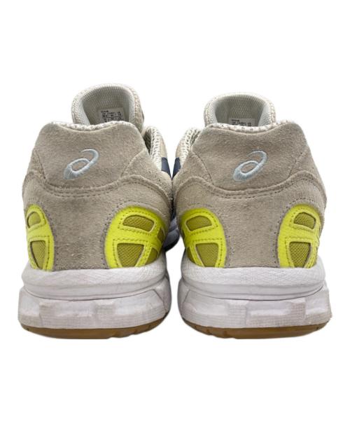 asics（アシックス）asics (アシックス) スニーカー ベージュ サイズ:28の古着・服飾アイテム