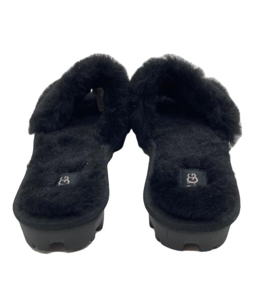 UGG（アグ）UGG (アグ) サンダル ブラック サイズ:39の古着・服飾アイテム