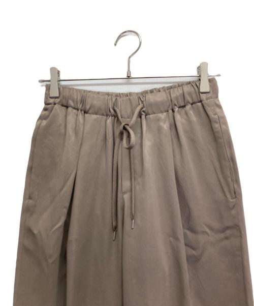 Spick and Span（スピック＆スパン）Spick and Span (スピックアンドスパン) サテンイージーパンツ ベージュ サイズ:36の古着・服飾アイテム