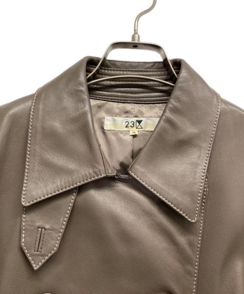23区（ニジュウサンク）23区 (ニジュウサンク) ラムレザーコート ベージュ サイズ:46の古着・服飾アイテム