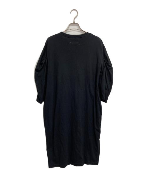 MM6 Maison Margiela（エムエムシックスメゾンマルジェラ）MM6 Maison Margiela (エムエムシックスメゾンマルジェラ) ロゴプリント半袖ワンピース ブラック サイズ:XSの古着・服飾アイテム