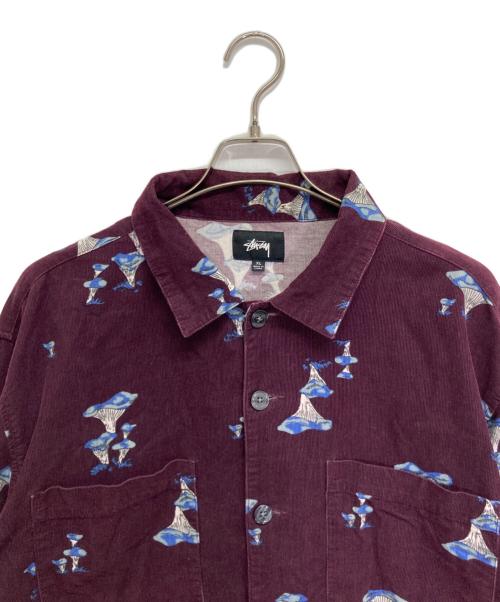 stussy（ステューシー）stussy (ステューシー) キノコ柄コーデュロイシャツ レッド サイズ:XLの古着・服飾アイテム