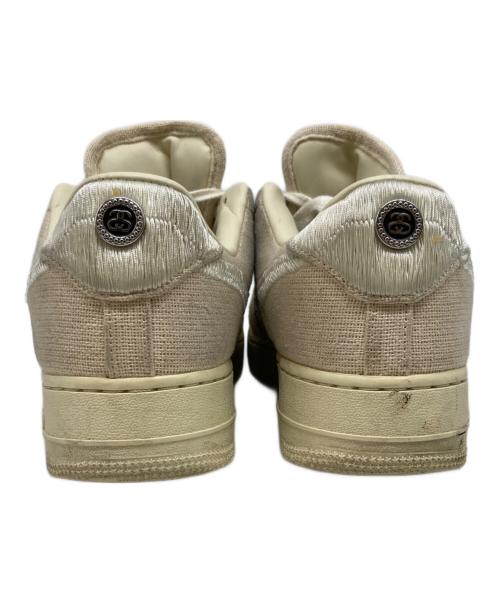 NIKE（ナイキ）NIKE (ナイキ) stussy (ステューシー) Air Force 1 Low Fossil ホワイト サイズ:28.5の古着・服飾アイテム