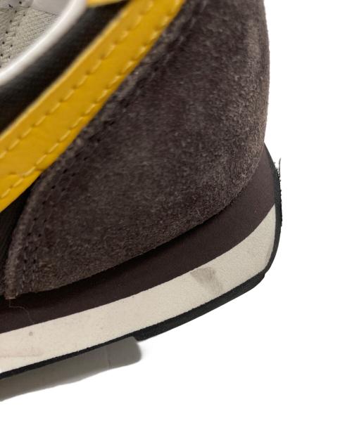 NIKE（ナイキ）NIKE (ナイキ) スニーカー ブラウン サイズ:28の古着・服飾アイテム