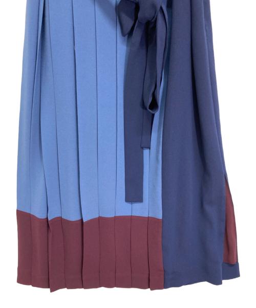 BOSS（ボス）BOSS (ボス) 半袖ワンピース レッド サイズ:36の古着・服飾アイテム