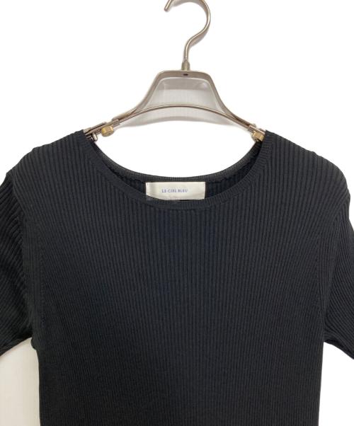 LE CIEL BLEU（ルシェルブルー）LE CIEL BLEU (ルシェルブルー) RIB SHAPED KNIT HALFSLEEVE DRESS ブラック サイズ:36の古着・服飾アイテム