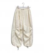 MAISON SPECIALメゾンスペシャル）の古着「ボリューミータフタスノーパンツ」｜ホワイト
