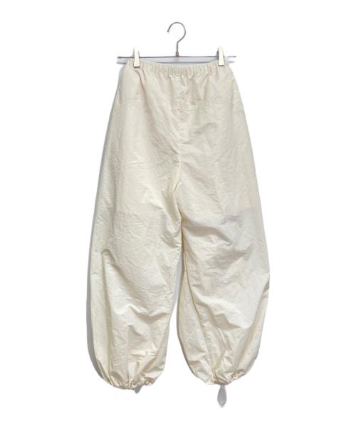 MAISON SPECIAL（メゾンスペシャル）MAISON SPECIAL (メゾンスペシャル) ボリューミータフタスノーパンツ ホワイト サイズ:36の古着・服飾アイテム