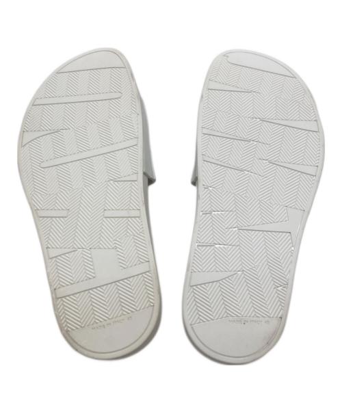 JIMMY CHOO（ジミーチュウ）JIMMY CHOO (ジミーチュウ) シャワーサンダル ホワイト サイズ:40の古着・服飾アイテム