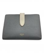 CELINEセリーヌ）の古着「ミディアムストラップウォレット」｜グレー