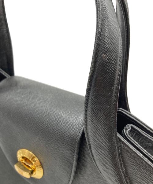 GIVENCHY（ジバンシィ）GIVENCHY (ジバンシィ) ターンロックハンドバッグ ブラックの古着・服飾アイテム