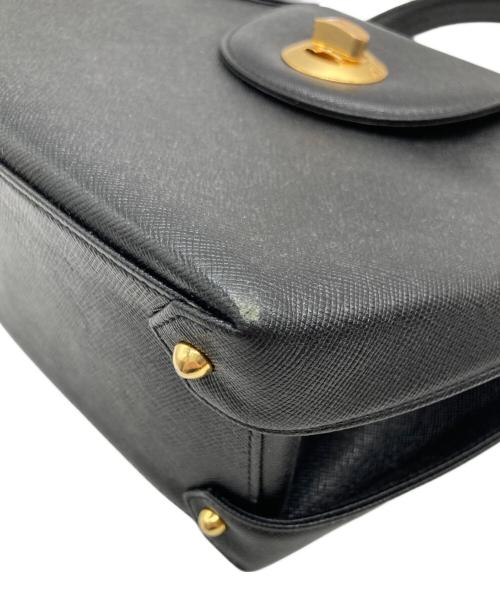 GIVENCHY（ジバンシィ）GIVENCHY (ジバンシィ) ターンロックハンドバッグ ブラックの古着・服飾アイテム