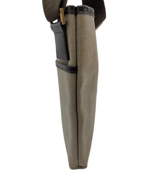 Salvatore Ferragamo（サルヴァトーレ フェラガモ）Salvatore Ferragamo (サルヴァトーレ フェラガモ) ショルダーバッグ ベージュの古着・服飾アイテム