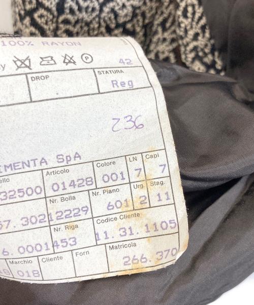 GIORGIO ARMANI（ジョルジョアルマーニ）GIORGIO ARMANI (ジョルジョアルマーニ) ジャケット ベージュ サイズ:42の古着・服飾アイテム