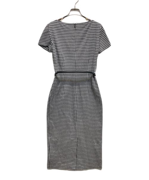 MaxMara（マックスマーラ）MaxMara (マックスマーラ) チェック柄ベルテッドワンピース ホワイト サイズ:40の古着・服飾アイテム
