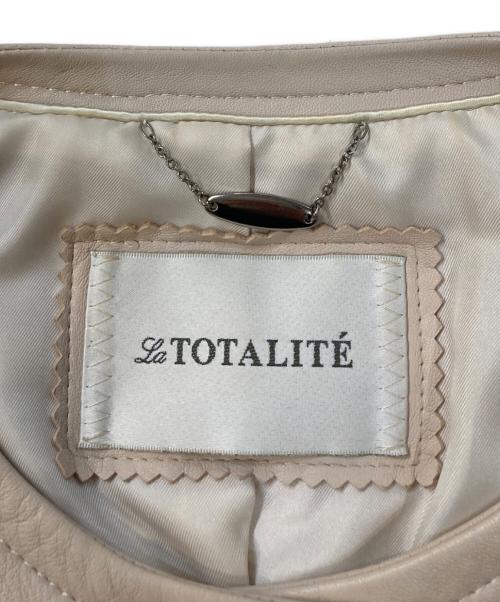 La TOTALITE（ラ ト―タリテ）La TOTALITE (ラ ト―タリテ) レザージャケット アイボリー サイズ:Sの古着・服飾アイテム