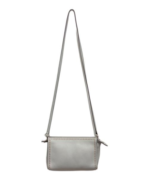 J&M DAVIDSON（ジェイ＆エム デヴィッドソン）J&M DAVIDSON (ジェイ＆エム デヴィッドソン) スタッズショルダーバッグ グレーの古着・服飾アイテム