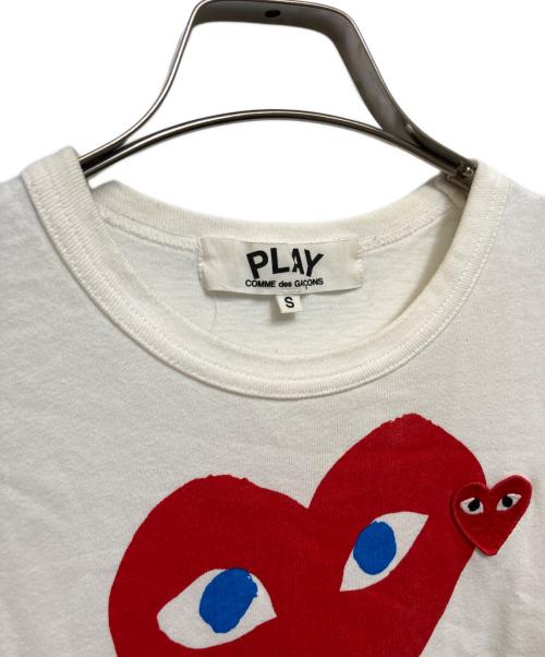 PLAY COMME des GARCONS（プレイコムデギャルソン）PLAY COMME des GARCONS (プレイコムデギャルソン) Tシャツ ホワイト サイズ:Sの古着・服飾アイテム