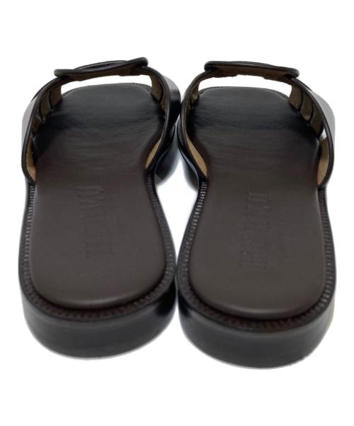 HEREU（ヘリュー）hereu (ヘリュー) サンダル ブラウン サイズ:36の古着・服飾アイテム