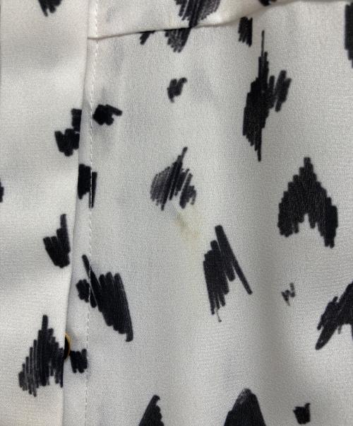 Diagram（ダイアグラム）Diagram (ダイアグラム) ハートレオパードプリントワンピース ホワイト サイズ:38の古着・服飾アイテム