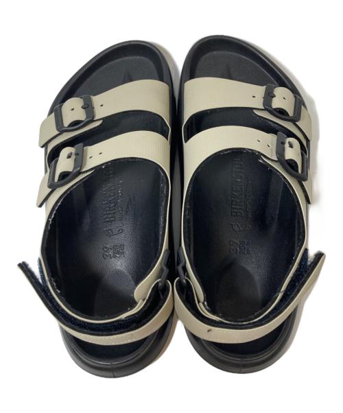 BIRKENSTOCK（ビルケンシュトック）BIRKENSTOCK (ビルケンシュトック) サンダル ブラック×ベージュ サイズ:25の古着・服飾アイテム