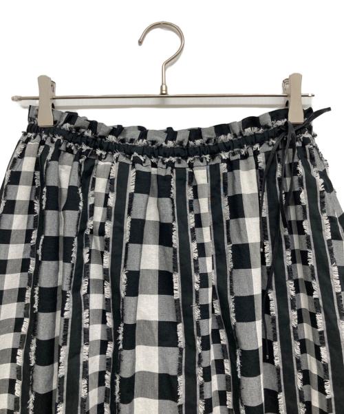 BALLSEY（ボールジィ）BALLSEY (ボールジィ) フリンジギンガムチェック フリルギャザースカート ブラック サイズ:34の古着・服飾アイテム