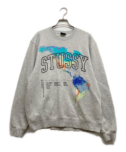 stussy（ステューシー）stussy (ステューシー) クルーネック スウェット 地図プリント グレー サイズ:Mの古着・服飾アイテム