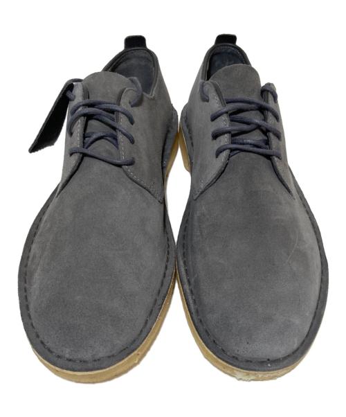 CLARKS ORIGINALS（クラークス オリジナルズ）CLARKS ORIGINALS (クラークス オリジナルズ) スニーカー グレー サイズ:27.5の古着・服飾アイテム