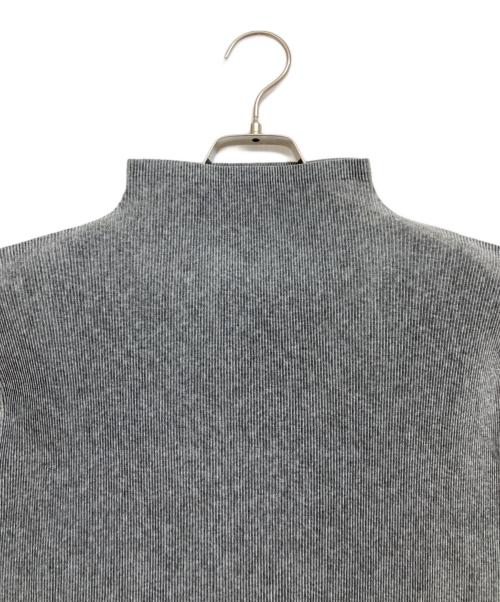 PLEATS PLEASE（プリーツプリーズ）PLEATS PLEASE (プリーツプリーズ) ノースリーブブラウス グレー サイズ:3の古着・服飾アイテム