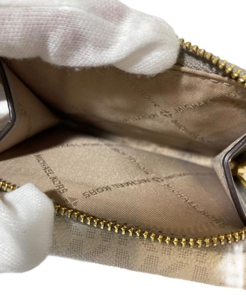 MICHAEL KORS（マイケル・コース）MICHAEL KORS (マイケル・コース) 3つ折り財布 ホワイトの古着・服飾アイテム